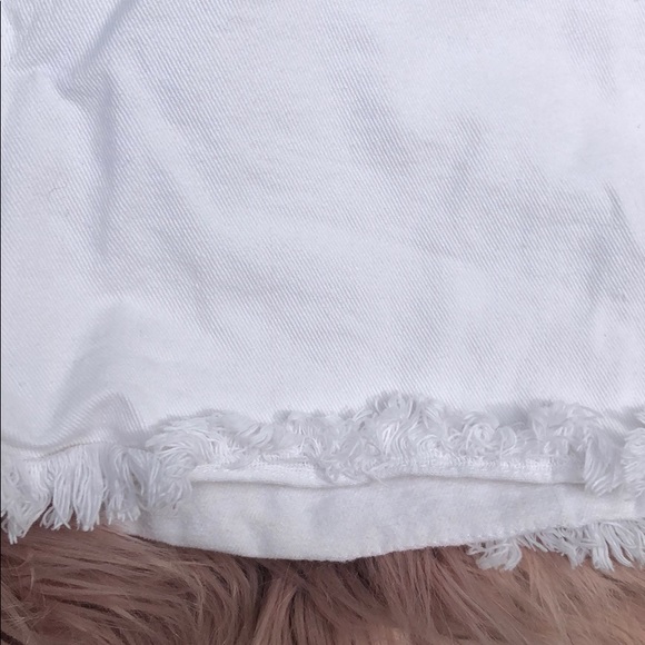 VTG Newport News Hi-Rise White Shorts - Picture 5 of 6